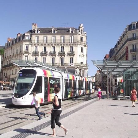 Appartement Studio Crimee Pour Deux Personnes à Angers Extérieur photo